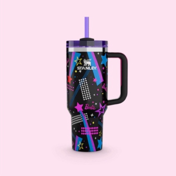 Stanley x Barbie - Picture 9 of 15